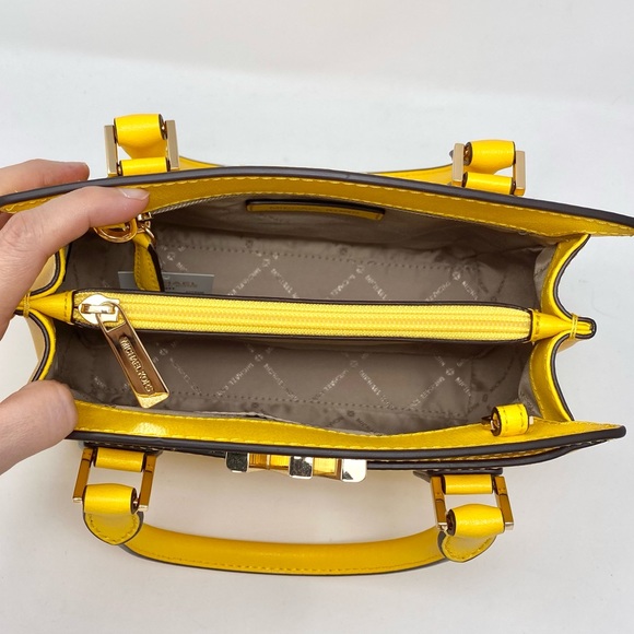 NWT Michael Kors Satchel - Picture 6 of 9